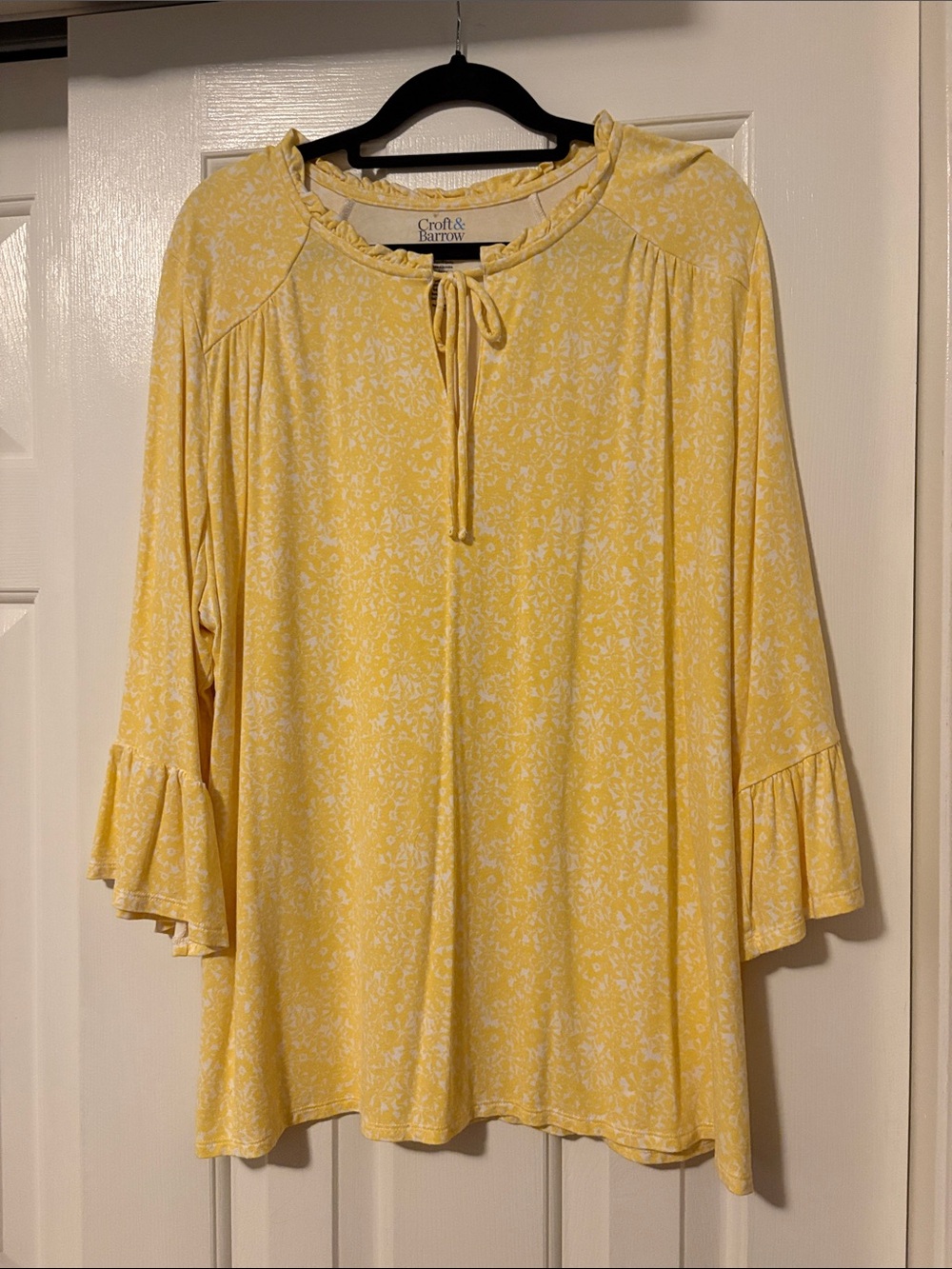 croft & barrow Yellow Floral Tie-Front Ruffle Sleeve Top
